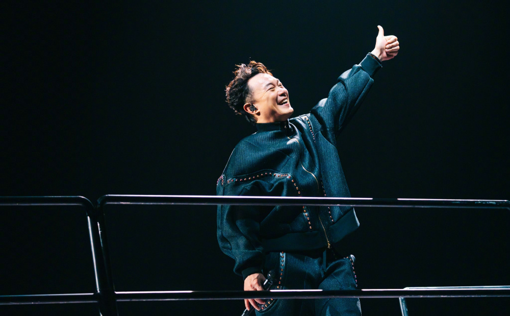 百家樂：陈奕迅发文道歉，声带受损演唱会无法继续，已完成一百场巡演