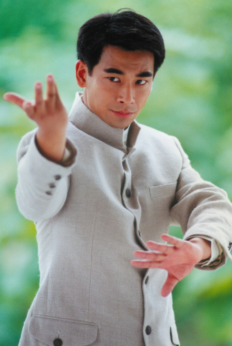 {網上賭場}(赵文卓个人资料)